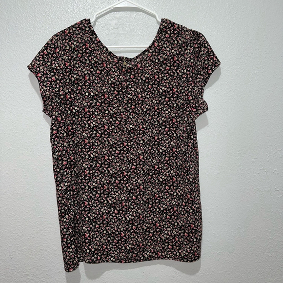 Women's Shrinking Violet Top XL Black Floral pocket front petal sleeve polyester - Picture 5 of 10